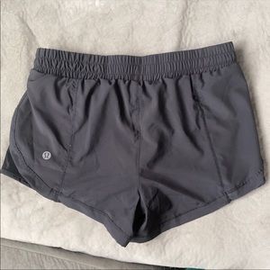 SHORTS Holding for hahsdgjour